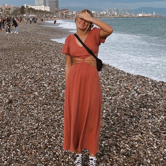 Urban cut out dress Worn once! - Picture 3 of 4